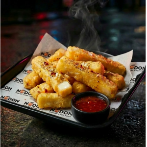 Salt 'N' Pepper Halloumi Fries